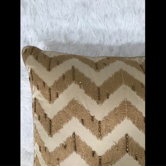 NWD $110 Hotel Collection‎ Mosaic 18" Square Decorative Pillow Chevron - Picture 2 of 9